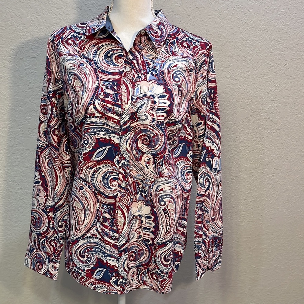 Beautiful Carter Club button up blouse